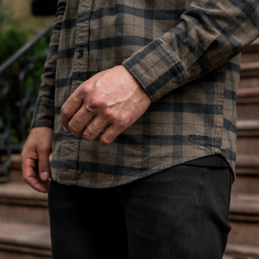 アラスカ ガイド シャツ カワウソ 緑黒 チェック柄 月曜日