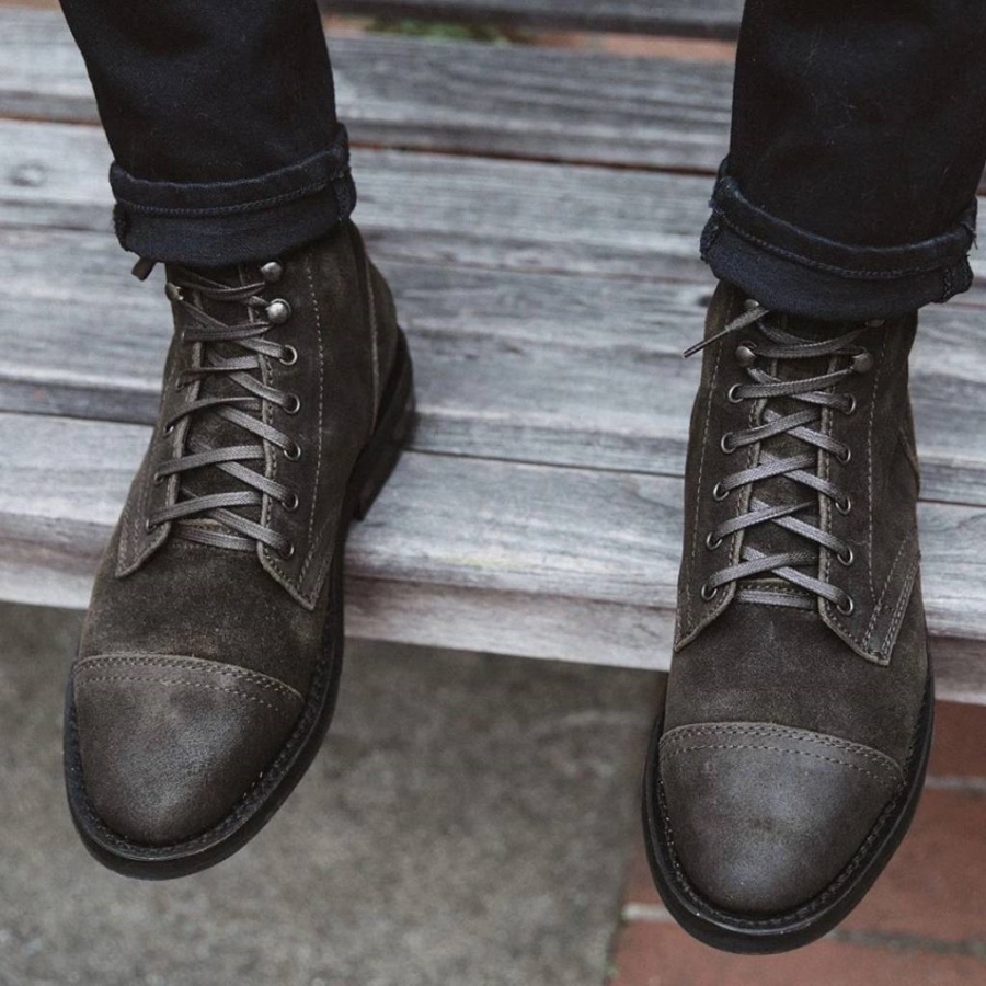 キャプテン チューズデイ ダーク オリーブ スエード