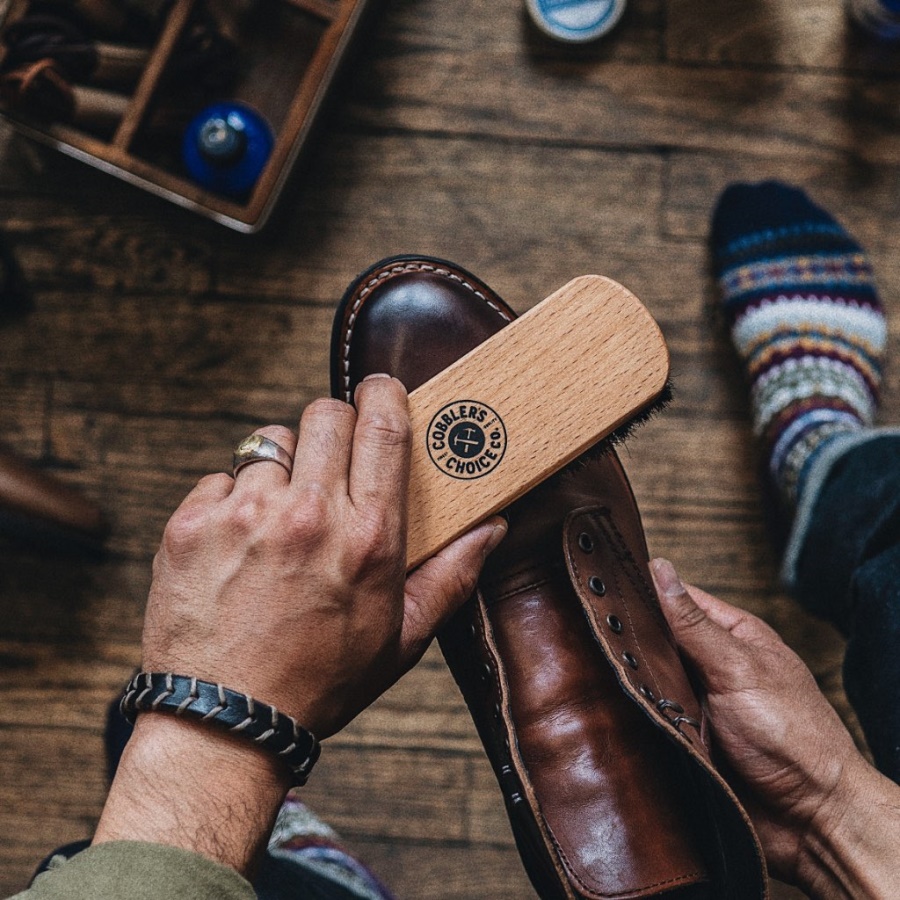 コブラーズチョイス プレミアムシューブラシ タンフライデー