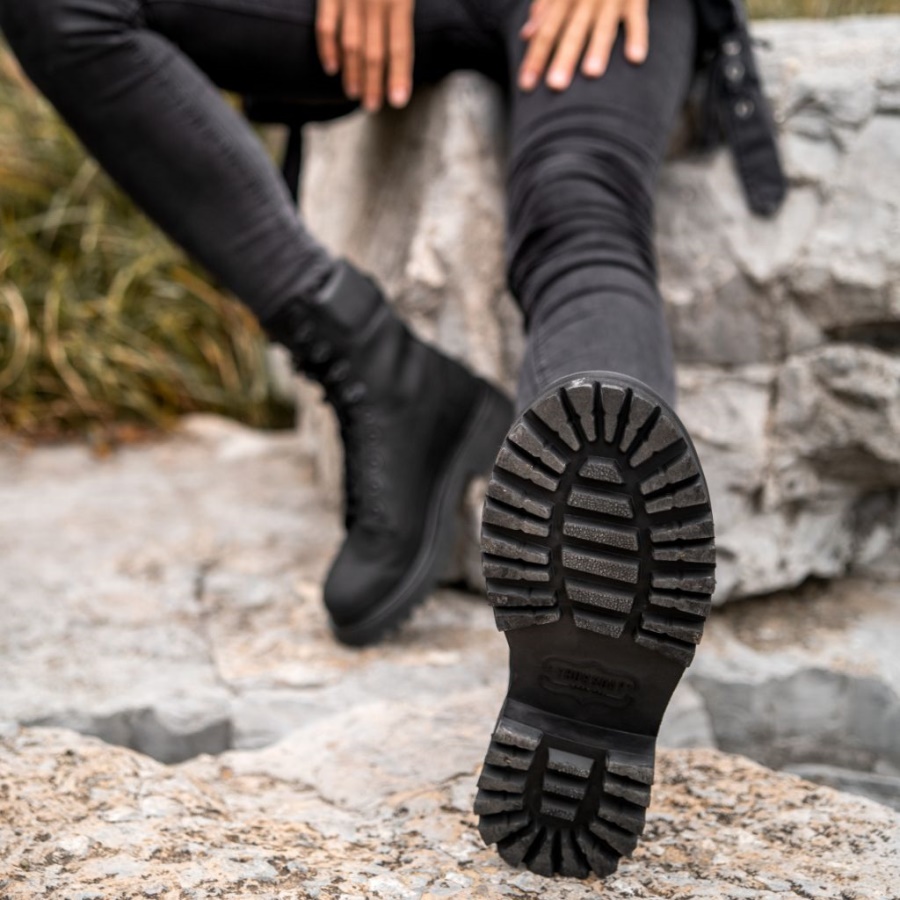 フライデー エクスプローラー ブラックマット