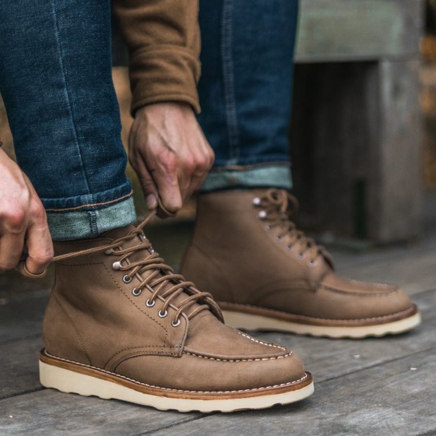 小石外交官火曜日