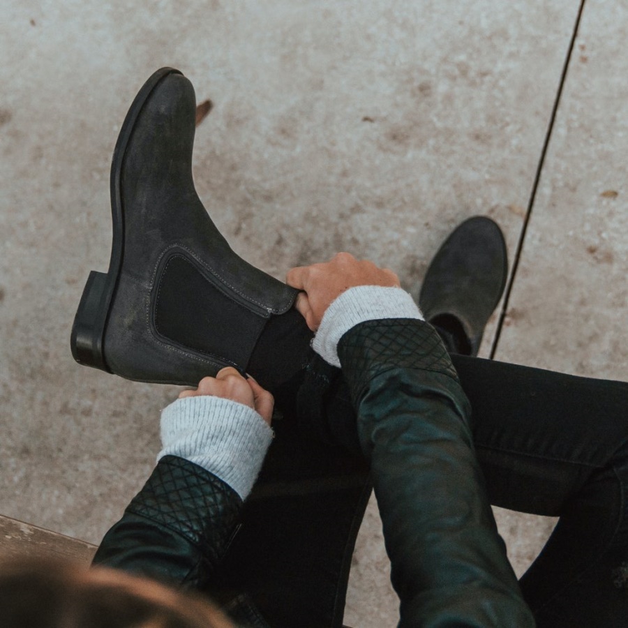 シャドー グレイ ダッチェス チューズデイ