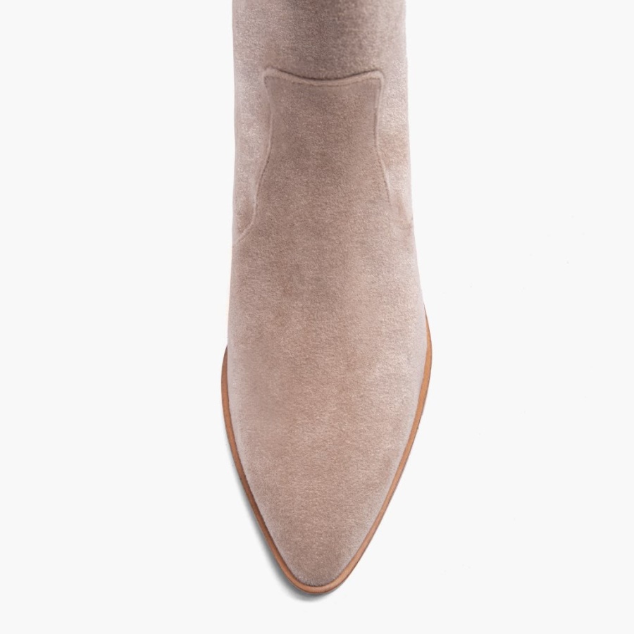 嵐の土曜日の砂