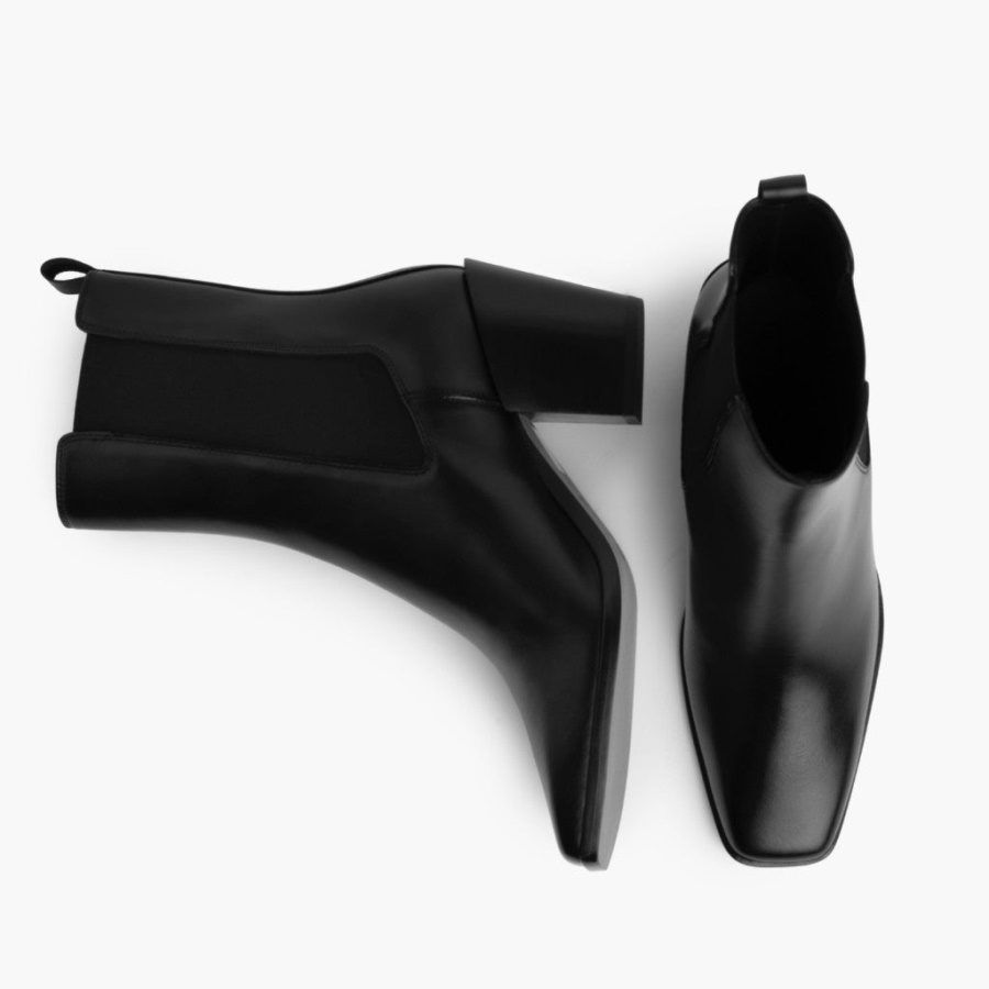 木曜日のソーホーブラック