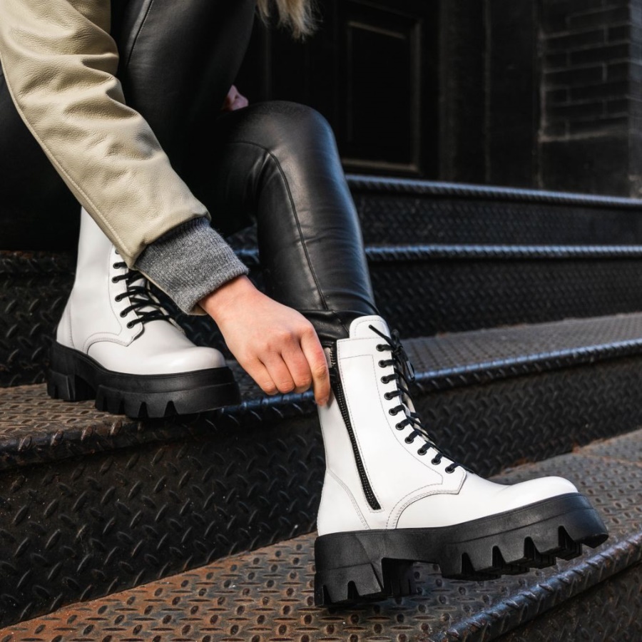 ホワイト・ダイナスティ・フライデー