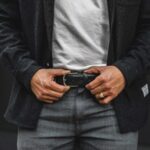ウェンズデー ブラック メンズ ブローグ レザー ベルト - 画像 (5)